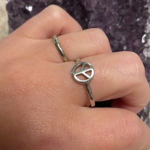 Peace 925 stamped ring